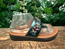 Afbeelding in Gallery-weergave laden, Nieuwe mooie leren slippers van Fitflop maat 37