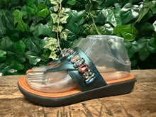 Afbeelding in Gallery-weergave laden, Nieuwe mooie leren slippers van Fitflop maat 37