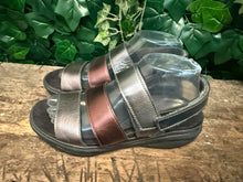 Afbeelding in Gallery-weergave laden, zo goed als nieuw sandalen van Xsensible maat 39 (wijdte G)