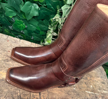 Afbeelding in Gallery-weergave laden, geweldig mooie volledig leren laarzen van Sendra maat 39