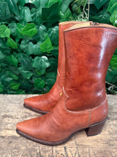 Afbeelding in Gallery-weergave laden, Nieuwe prachtige laarzen van sendra maat 37