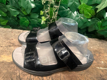 Afbeelding in Gallery-weergave laden, Bijna Nieuwe slippers van Xsensible maat 43 (wijdte H)