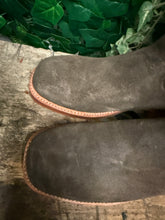 Afbeelding in Gallery-weergave laden, geweldig mooie suede vintage laarzen van Sendra maat 38