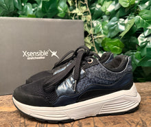 Afbeelding in Gallery-weergave laden, zo goed als nieuw sneakers van xsensible maat 38