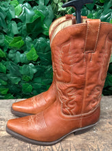 Afbeelding in Gallery-weergave laden, gewoon Nieuwe mooie laarzen van Sendra maat 42