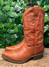 Afbeelding in Gallery-weergave laden, gewoon Nieuwe mooie laarzen van Sendra maat 42