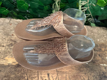 Afbeelding in Gallery-weergave laden, bijna Nieuwe slippers van Fitflop maat 42