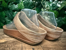 Afbeelding in Gallery-weergave laden, bijna Nieuwe slippers van Fitflop maat 42
