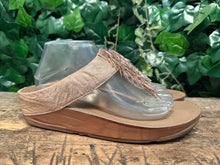 Afbeelding in Gallery-weergave laden, bijna Nieuwe slippers van Fitflop maat 42