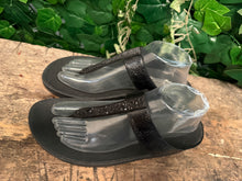 Afbeelding in Gallery-weergave laden, bijna Nieuwe slippers van Fitflop maat 42