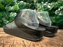 Afbeelding in Gallery-weergave laden, bijna Nieuwe slippers van Fitflop maat 42