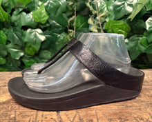 Afbeelding in Gallery-weergave laden, bijna Nieuwe slippers van Fitflop maat 42