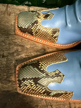 Afbeelding in Gallery-weergave laden, Nieuwe prachtige vintage blokhak laarzen van Sendra maat 40