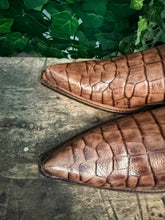 Afbeelding in Gallery-weergave laden, geweldig aparte laarzen met krokodillen leer sendra maat 41