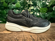 Afbeelding in Gallery-weergave laden, bijna Nieuwe sneakers van Xsensible maat 39 (wijdte HX)