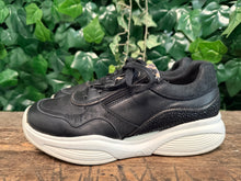Afbeelding in Gallery-weergave laden, bijna Nieuwe sneakers van Xsensible maat 39 (wijdte HX)