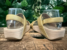 Afbeelding in Gallery-weergave laden, Bijna Nieuwe verstelbare sandalen van Fitflop maat 37