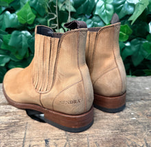 Afbeelding in Gallery-weergave laden, bijna Nieuwe mooie laarzen van Sendra maat 39