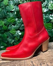Afbeelding in Gallery-weergave laden, geweldig mooie vintage laarzen van Sendra maat 40