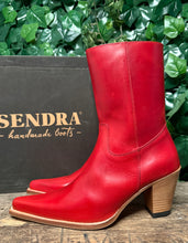 Afbeelding in Gallery-weergave laden, geweldig mooie vintage laarzen van Sendra maat 40