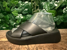 Afbeelding in Gallery-weergave laden, Nieuwe mooie slippers van Fitflop maat 38