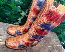 Afbeelding in Gallery-weergave laden, prachtige python leren blokhak laars van Sendra maat 37