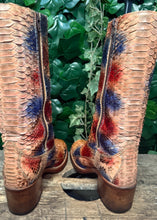 Afbeelding in Gallery-weergave laden, prachtige python leren blokhak laars van Sendra maat 37