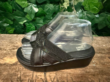 Afbeelding in Gallery-weergave laden, Nieuwe slippers van Fitflop maat 37