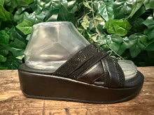 Afbeelding in Gallery-weergave laden, Nieuwe slippers van Fitflop maat 37