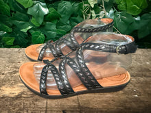 Afbeelding in Gallery-weergave laden, zo goed als nieuw prachtige sandalen van Fitflop maat 38