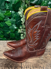Afbeelding in Gallery-weergave laden, prachtige vintage laarzen van Sendra maat 41 (maat 7,5)