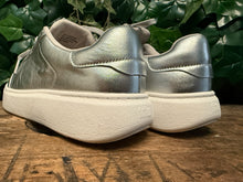 Afbeelding in Gallery-weergave laden, bijna Nieuwe sneakers van Fitflop maat 39