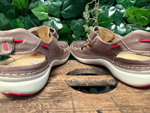 Afbeelding in Gallery-weergave laden, bijna Nieuwe sandalen van Wolky maat 42