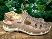 Afbeelding in Gallery-weergave laden, bijna Nieuwe sandalen van Wolky maat 42