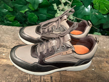 Afbeelding in Gallery-weergave laden, bijna Nieuwe sneakers van Xsensible maat 40 (wijdte HX)