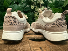Afbeelding in Gallery-weergave laden, bijna Nieuwe sneakers van Xsensible maat 38 (wijdte HX)