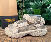 Afbeelding in Gallery-weergave laden, gewoon Nieuwe sandalen van Teva maat 38