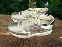 Afbeelding in Gallery-weergave laden, zo goed als nieuw sneakers van Xsensible maat 42 (wijdte G)