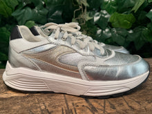 Afbeelding in Gallery-weergave laden, zo goed als nieuw sneakers van Xsensible maat 42 (wijdte G)