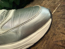 Afbeelding in Gallery-weergave laden, zo goed als nieuw sneakers van Xsensible maat 42 (wijdte G)