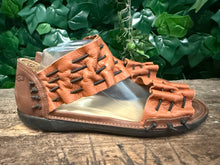 Afbeelding in Gallery-weergave laden, bijna Nieuwe sandalen van Loints of Holland maat 42