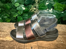 Afbeelding in Gallery-weergave laden, bijna Nieuwe sandalen van xsensible maat 39