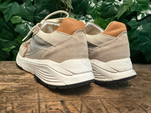 Afbeelding in Gallery-weergave laden, zo goed als Nieuw sneakers van Xsensible maat 42 (wijdte GX)