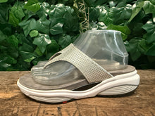 Afbeelding in Gallery-weergave laden, Bijna Nieuwe slippers van Xsensible maat 39 (wijdte G)
