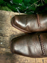 Afbeelding in Gallery-weergave laden, zo goed als nieuw stoere laarzen van sendra maat 40