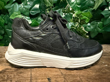 Afbeelding in Gallery-weergave laden, bijna Nieuwe sneakers van Xsensible maat 37 (wijdte G)