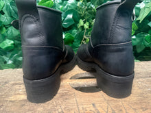 Afbeelding in Gallery-weergave laden, geweldig mooie vintage plateau boots van Sendra maat 42
