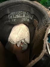 Afbeelding in Gallery-weergave laden, geweldig mooie vintage plateau boots van Sendra maat 42