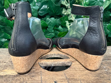 Afbeelding in Gallery-weergave laden, Bijna Nieuwe sandalen van Ugg maat 40