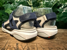 Afbeelding in Gallery-weergave laden, bijna Nieuwe sandalen van xsensible maat 38